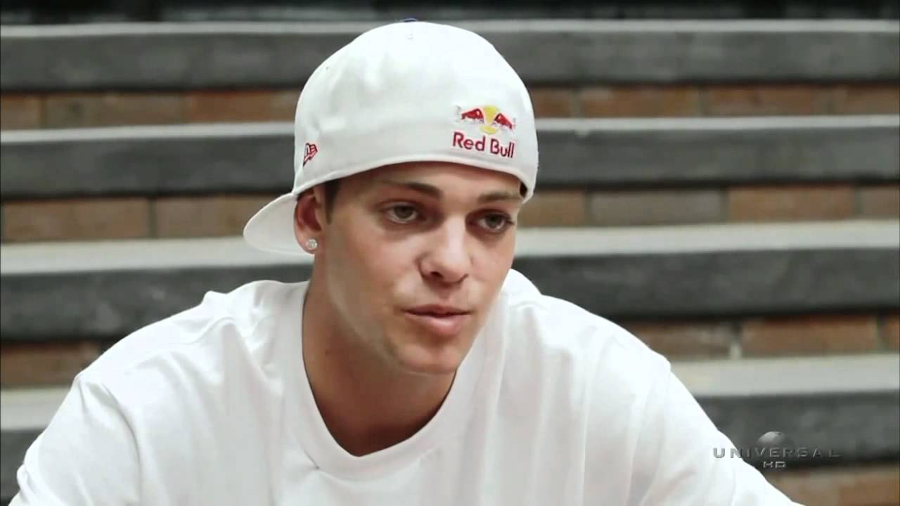 Ryan Sheckler Skateboard Setup, Private Park Tour His House