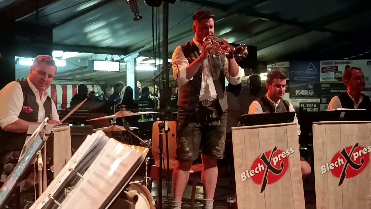 🤯 Mega Gaudi! 🔥 RIESEN STIMMUNG im Zelt! (BlechXpress Blasmusik LIVE)