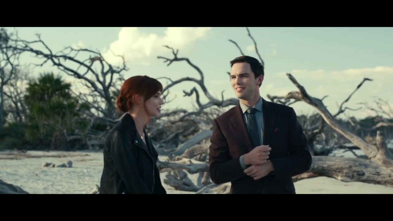 01. The Menu (2022) - Guests arrive to the island (1/12)