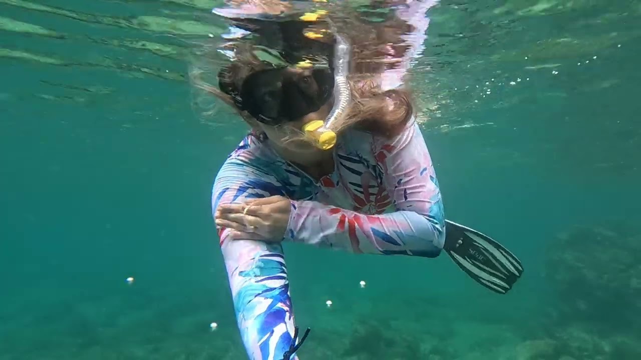 Roatan, Honduras 🇭🇳 Snorkeling Half Moon Bay