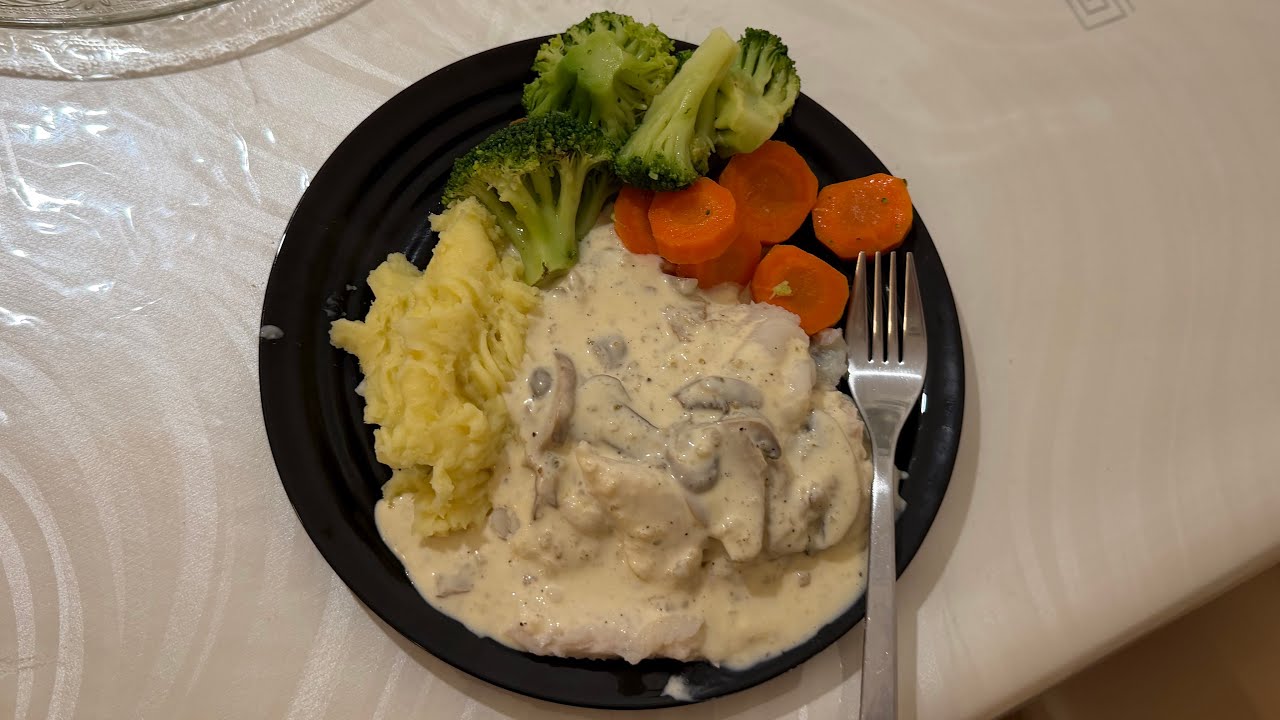 Steam fish with vegetables 