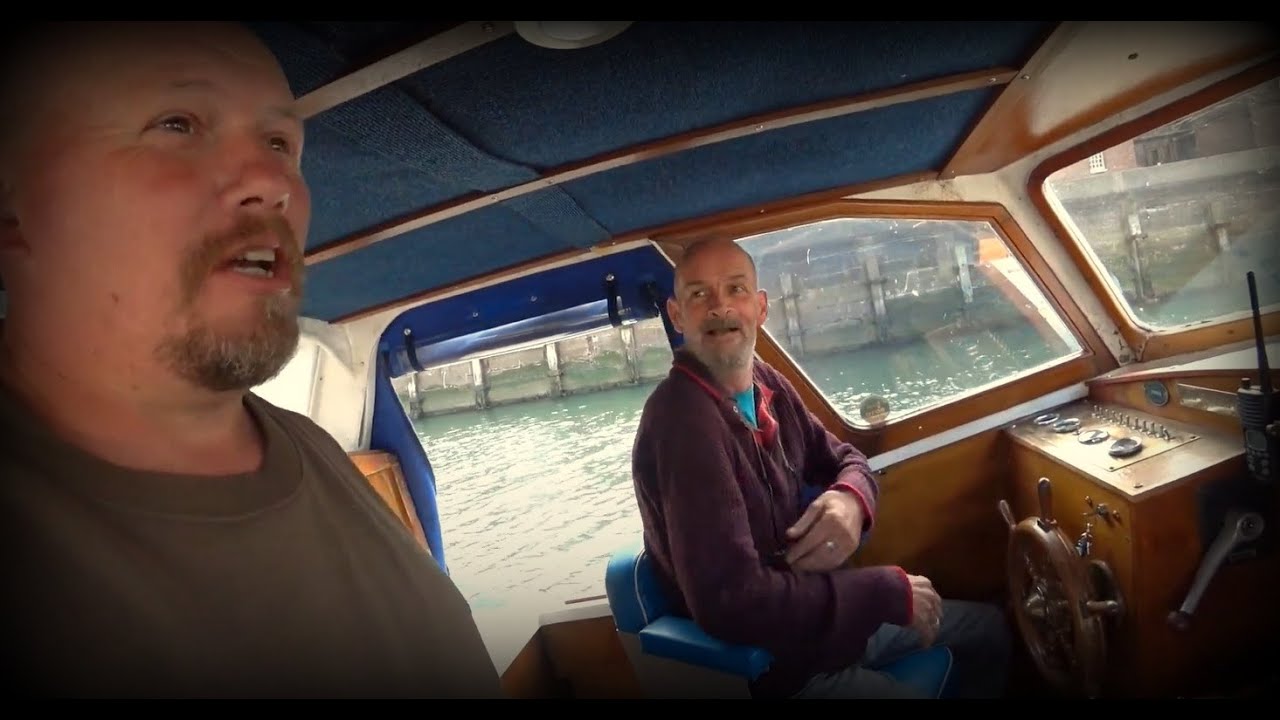 Exploring River Medway on Ye Olde Jazzer #Chatham #Boats #Medway