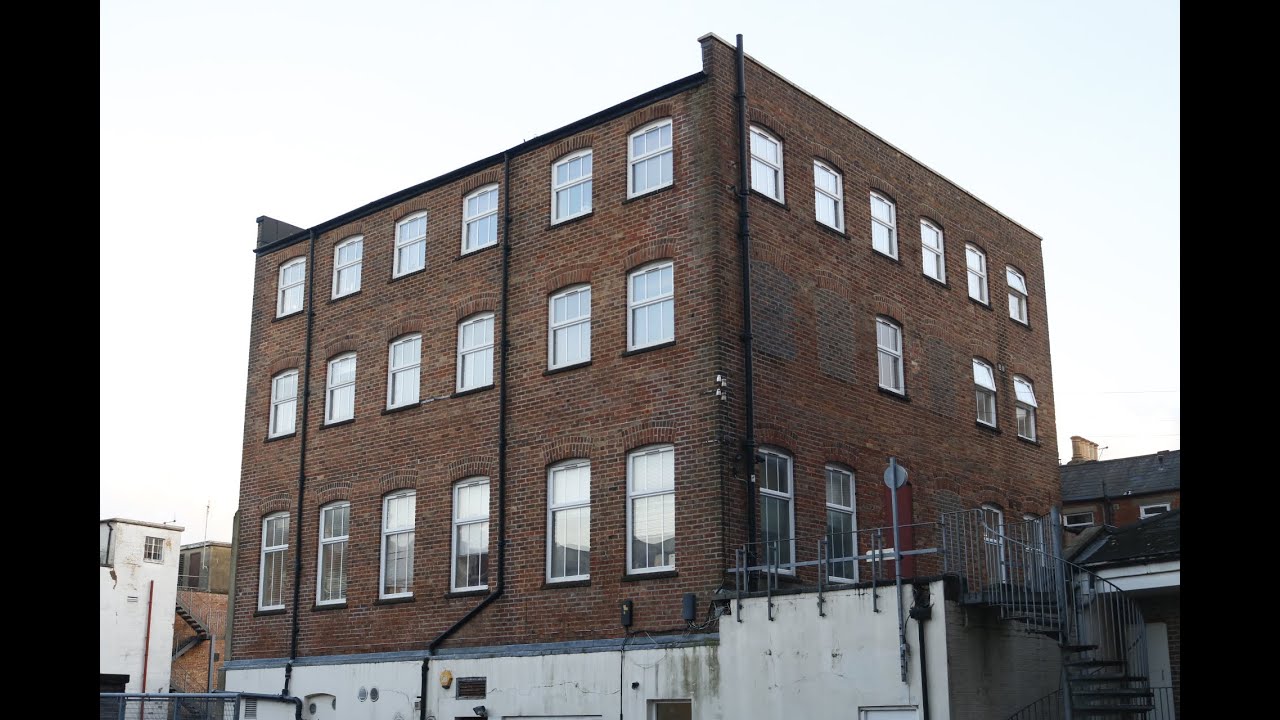 Property Tour UK | WAREHOUSE STYLE APARTMENT! | Amazing CENTRAL BOURNEMOUTH | £145,000