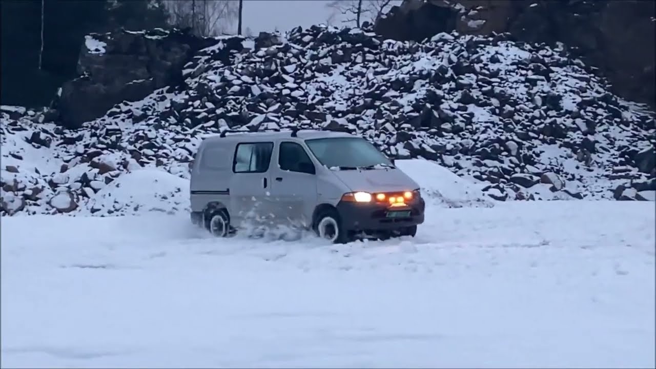 Kj&oslash;retur med Toyota Hiace