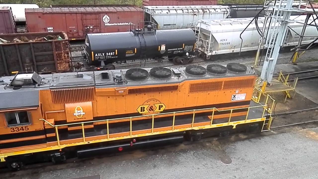 B&P Railroad SD40-3 in Notch 8 !