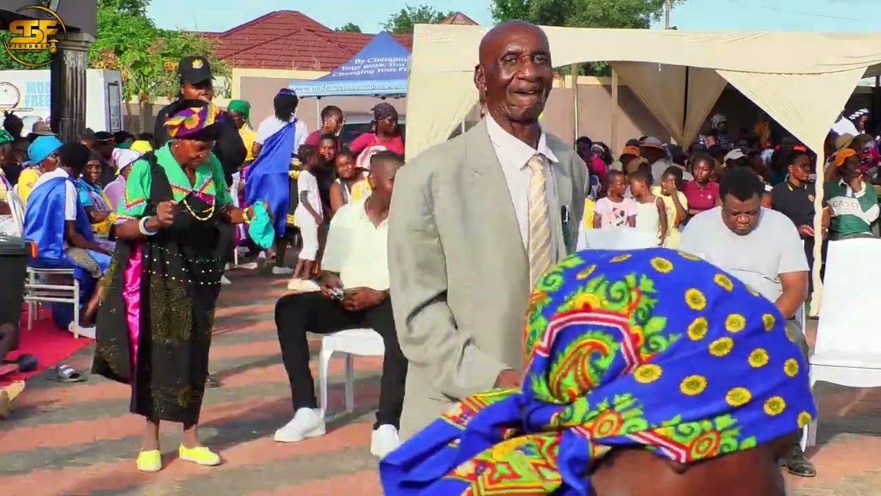 KA DR NGOBENI EKA NGOVE UNVEILING GIFTS SESSION