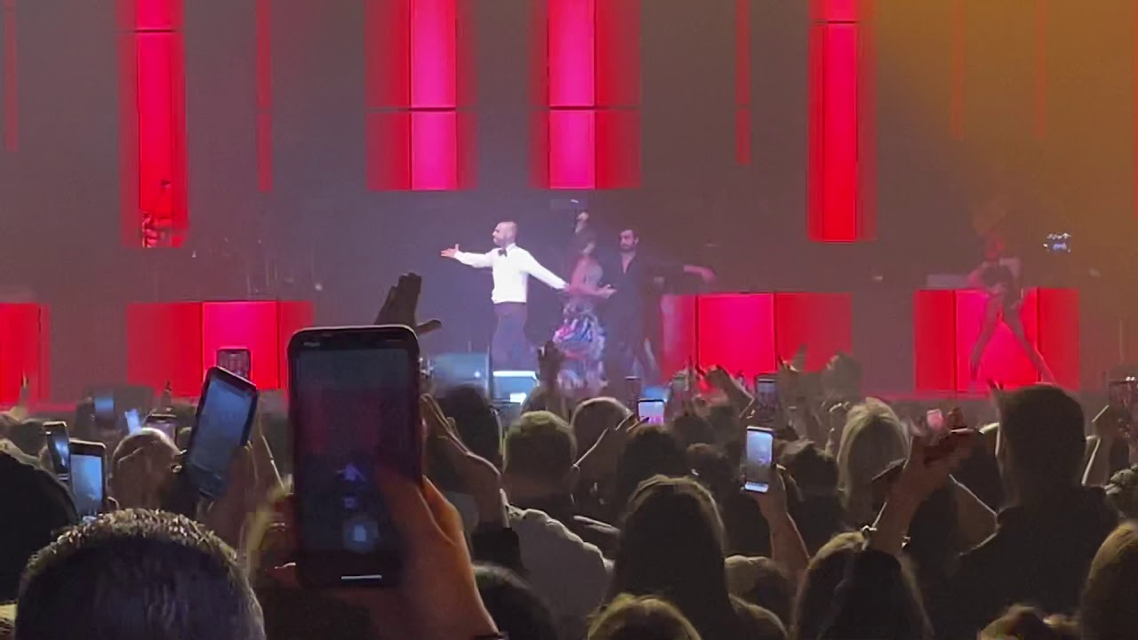 Gianni Fiorellino - Malatia live palapartenope 2020