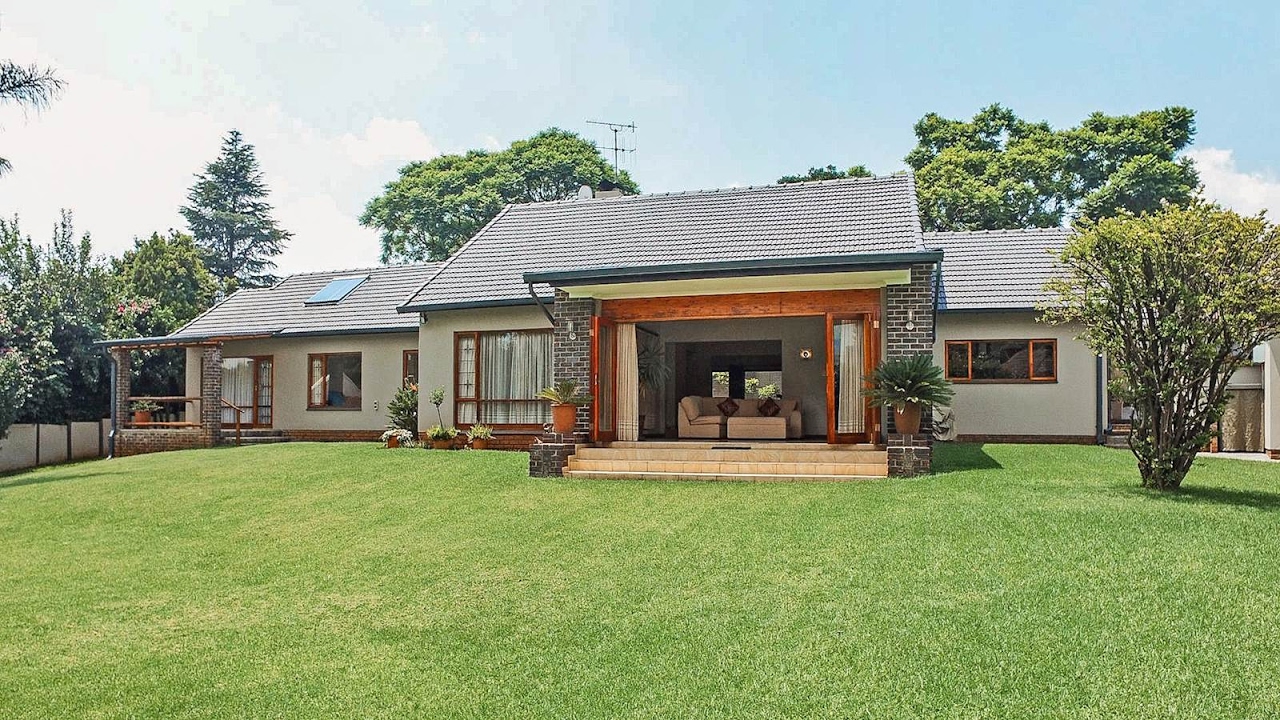 4 Bedroom House for sale in Gauteng | Johannesburg | Northcliff | Northcliff |