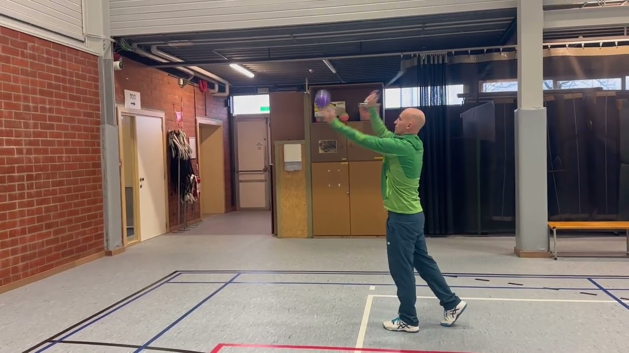 opslag fase 1 tikken in forehandgreep en stop in balcontact