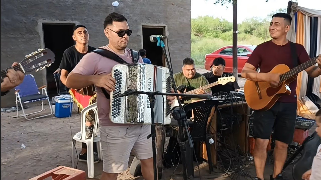 Omar Cantero  en el Cumpleaños de Hector Mendoza