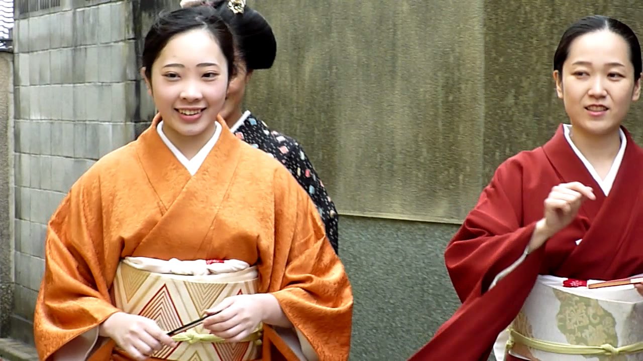 京都・上七軒　芸・舞妓の事始め　大文字さん  
