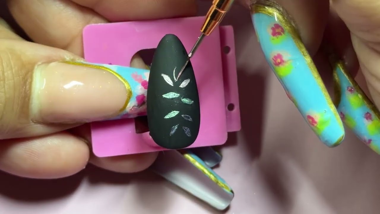 Watch me work in fast motion #wmw #nails #designs