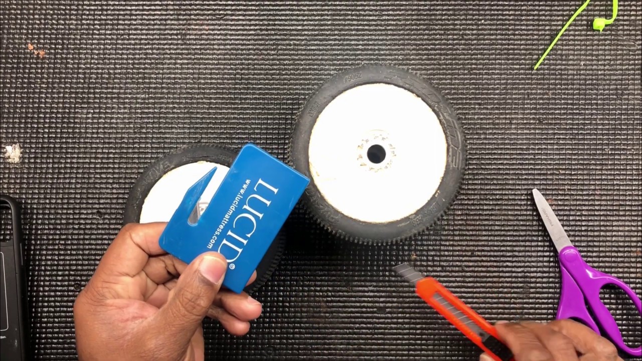 DIY jig for Removing worn RC tires the acetone way