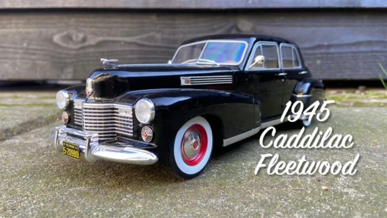 1945 Caddilac Fleetwood scale 1:18 by ModelCarGroup