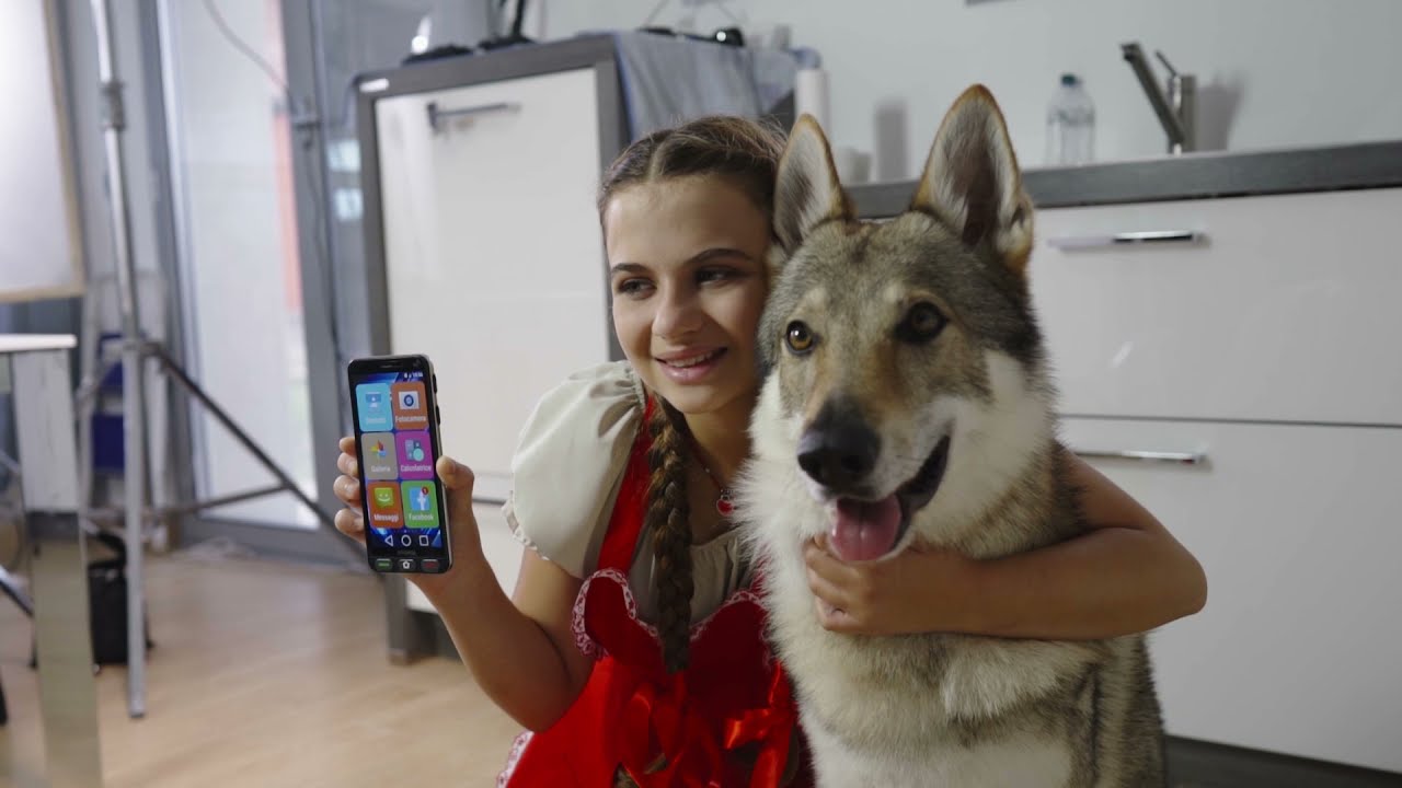 Backstage Brondi Chi parla - Spot 2021 - Amico Smartphone