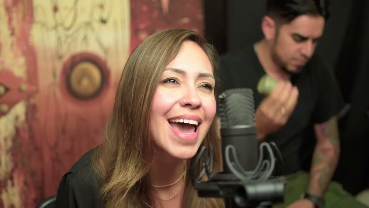 Sin&eacute;ad O'Connor - Nothing Compares to You (Cover by: Janet Janine)