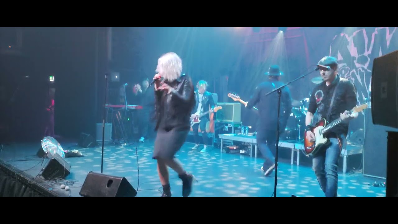 Aino ja Hajonneet - Ole Hyvä Nyt (Ratsia cover). Kannusali Espoo 2023.