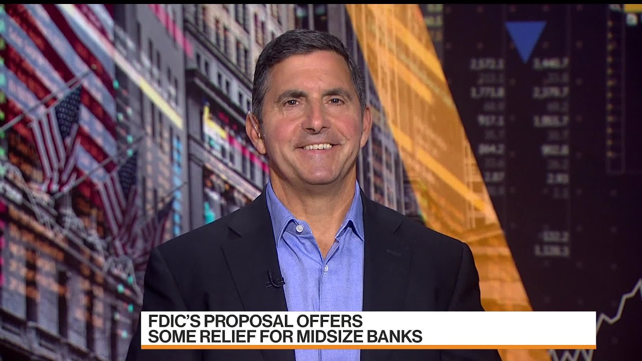 Mike Mayo Sees 'Gut Punch' for Biggest Banks in Basel III Endgame