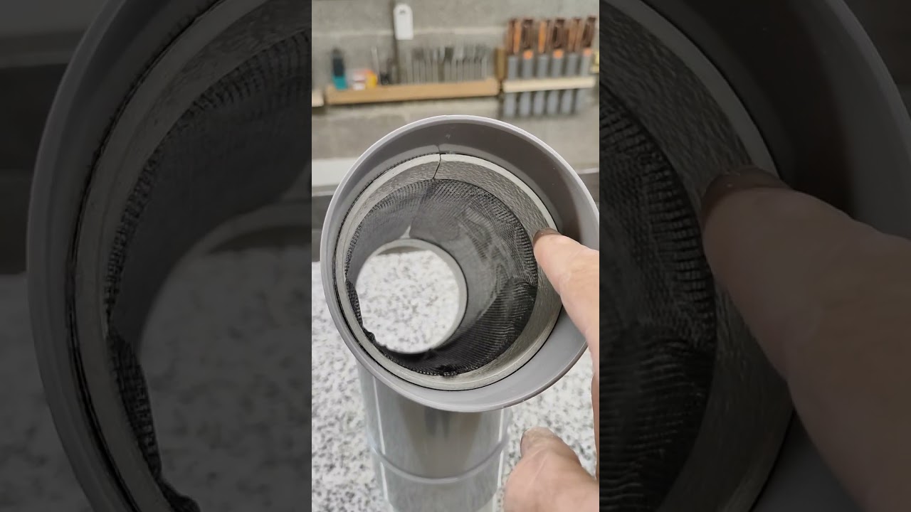 Collecteur filtrant d'eau de pluie