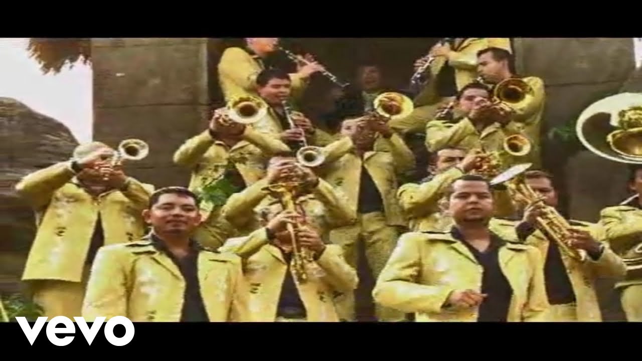 La Original Banda El Lim&oacute;n de Salvador Liz&aacute;rraga - La Cama Destendida (Chyron)