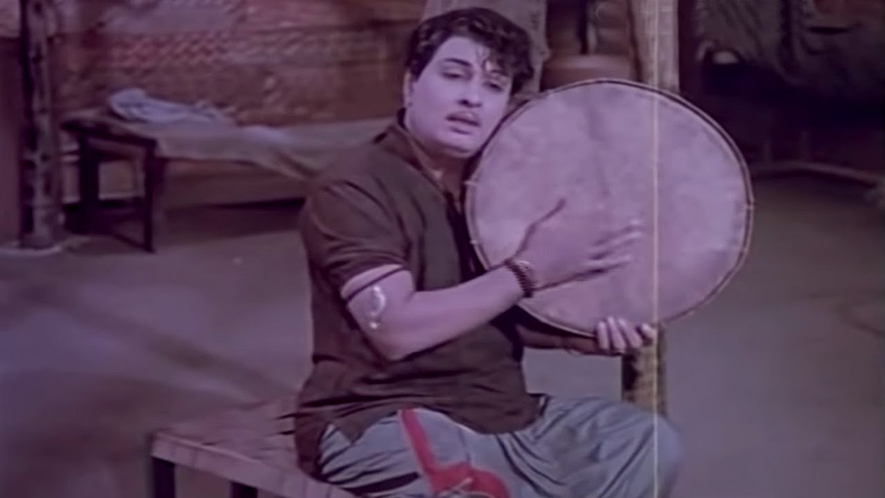 தரை மேல் பிறக்க வைத்தான் | Tharaimel Pirakka Song | M.G.R, Saroja Devi Hit | Tamil Hit Video Song HD