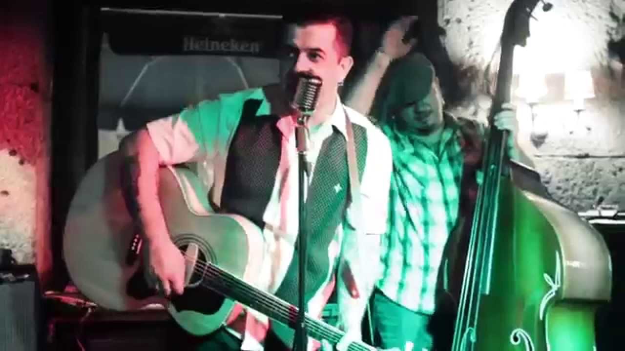 A.J. & the Rockin' Trio - "Drinkin Wine Spo-Dee-O-Dee" Hennessy's Irish Pub 17 April '15