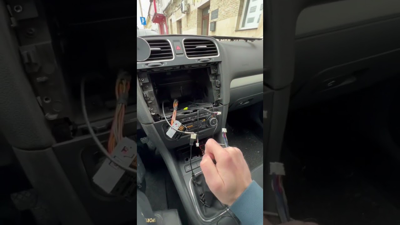 Install Android car radio on Volkswagen Golf 6, with apple carplay