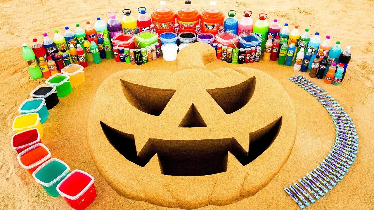 Giant Toothpaste Eruption from Halloween Pit with Fanta, Coca Cola, Mirinda, Mtn Dew and Mentos