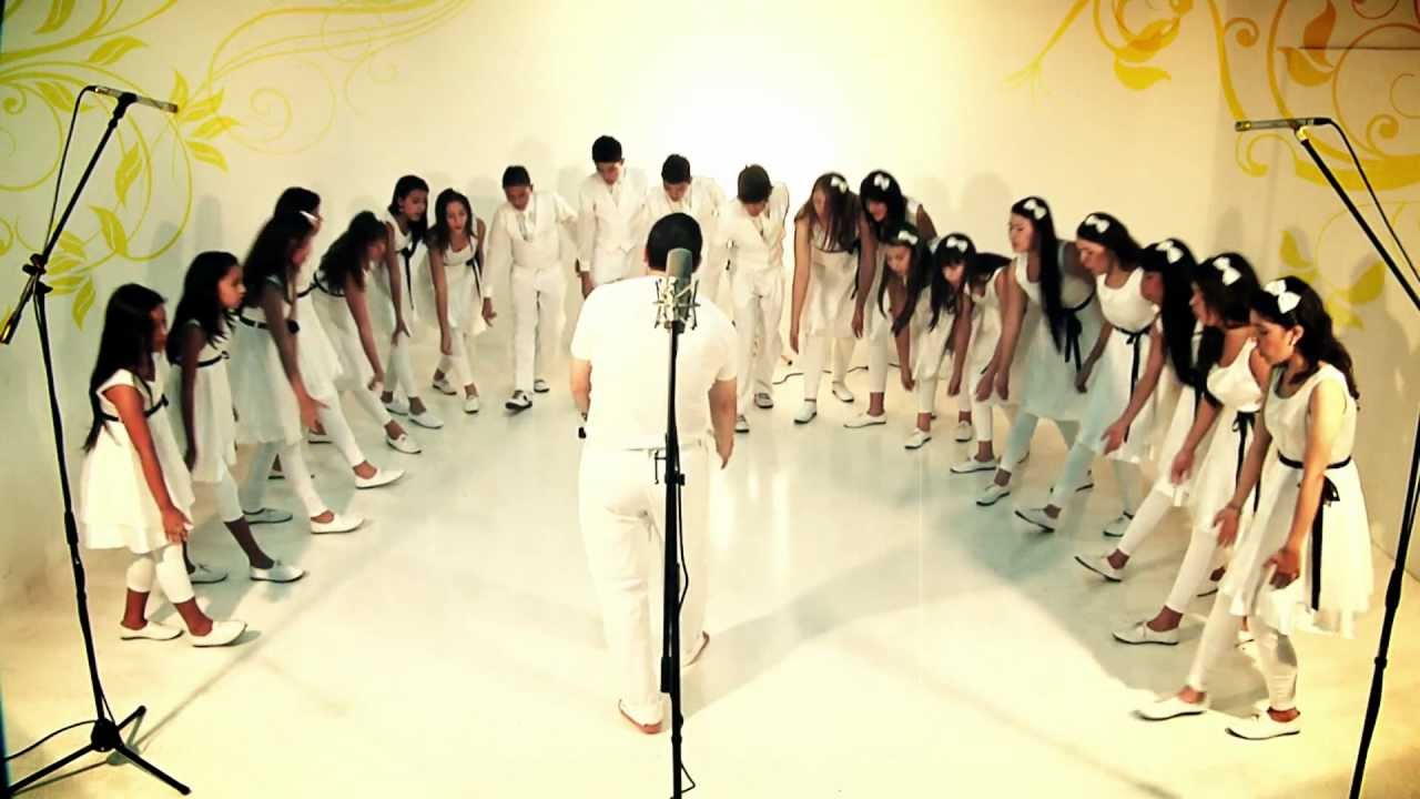 AKAI HANA, SHIROI HANA.