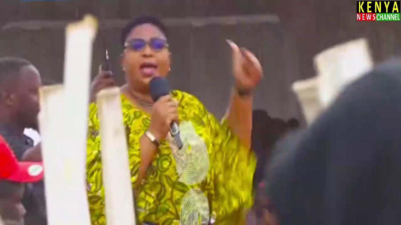 АИША ДЖУМВА ВЕРНУЛАСЬ. Послушайте, что она сказала Раиле на Дне благодарения Глэдис Ванга в залив...