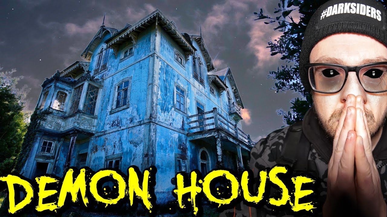OVERNIGHT IN THE WORLD'S MOST HAUNTED DEMON HOUSE - SCARY PARANORMAL ACTIVITY