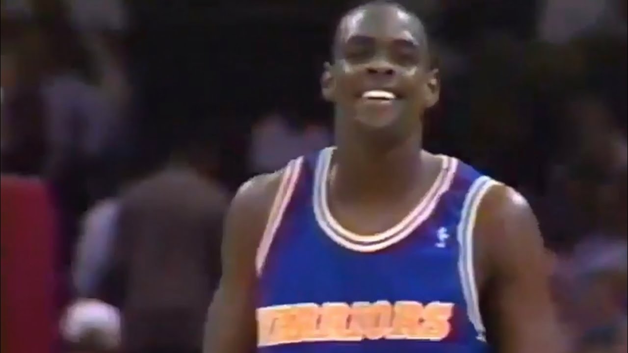 Chris Webber Warriors 22pts (10/15 FG) 9rebs vs Hornets (1994)