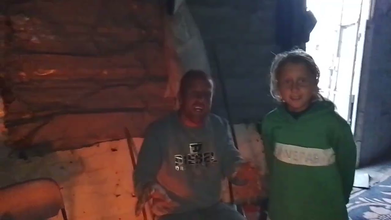  كل عام وانتم بالف خير نحنا نعاني من النار 🔥 لا تنسونا من دعمكم لنا فضلاً وليس أمراً 🕊️