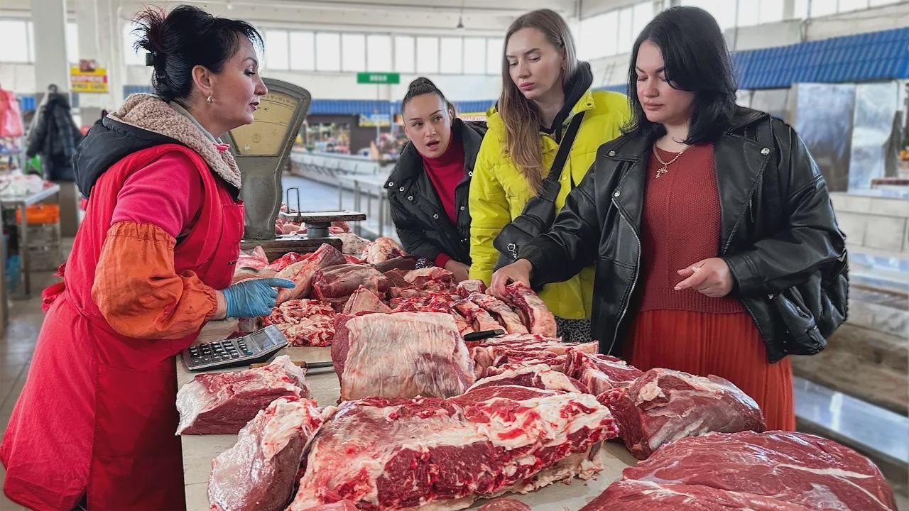 A Day in Village Life: Juicy Steaks Wrapped in Dough for a Family Dinner