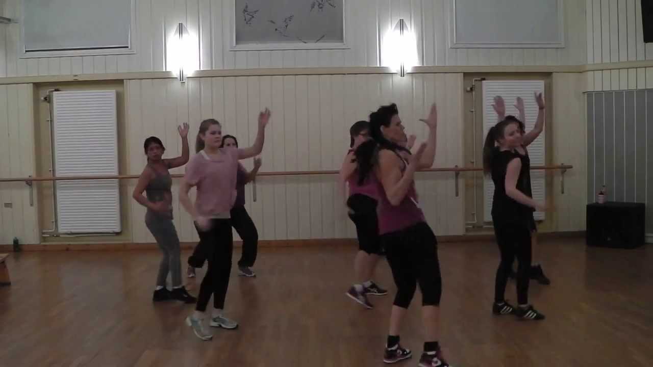 Dhola -Bollywood Routine for Dance Fitness