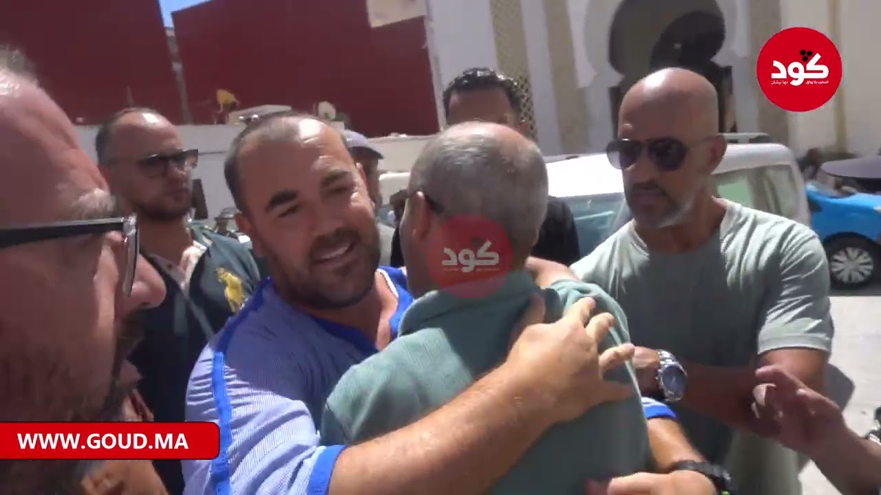 الزفزافي فرحان حيث عانق الحرية 