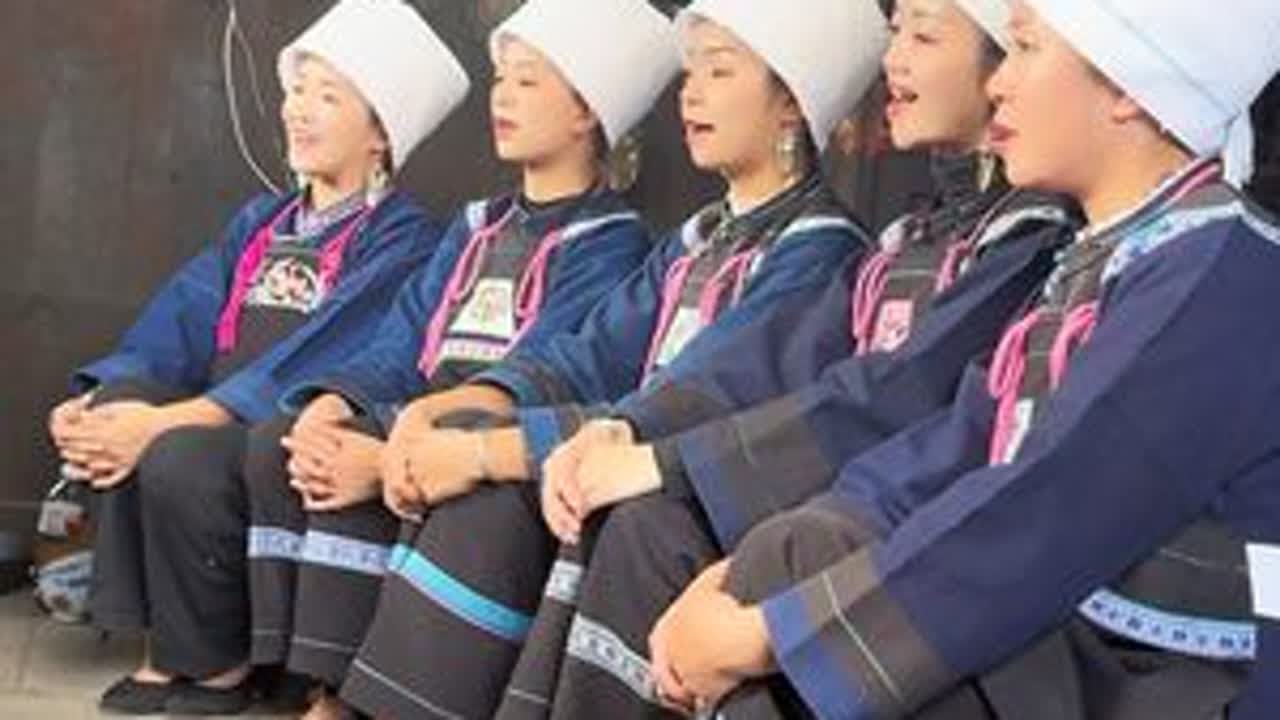 布依族婚俗 布依族婚俗歌，相识相恋相交过程#布依族山歌 #婚俗山歌