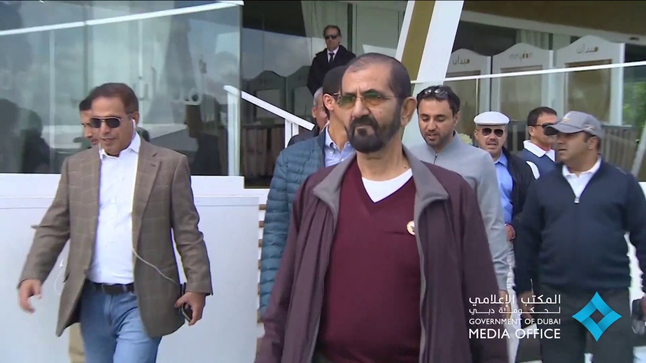 حاكم دبي يلتقي ملكة بريطانيا بحضور ملك البحرين على هامش سباق كأس 
