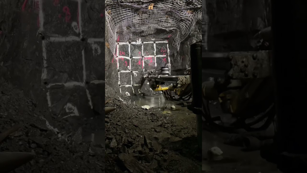 Underground jumbo drilling
