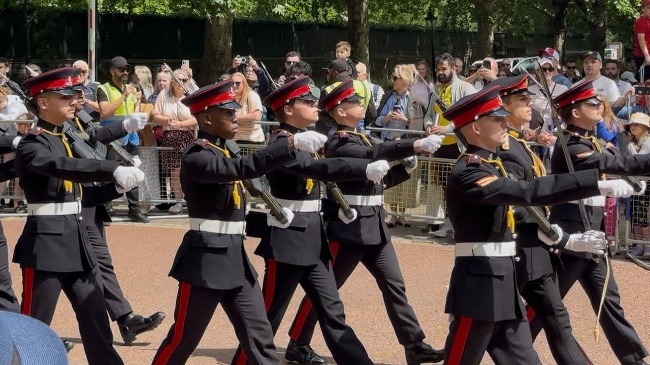🇬🇧 LONDON TODAY 👑 Trooping the Colour 2026 🐎 MASSIVE Crowds & Royal Parade in Central London, 4K