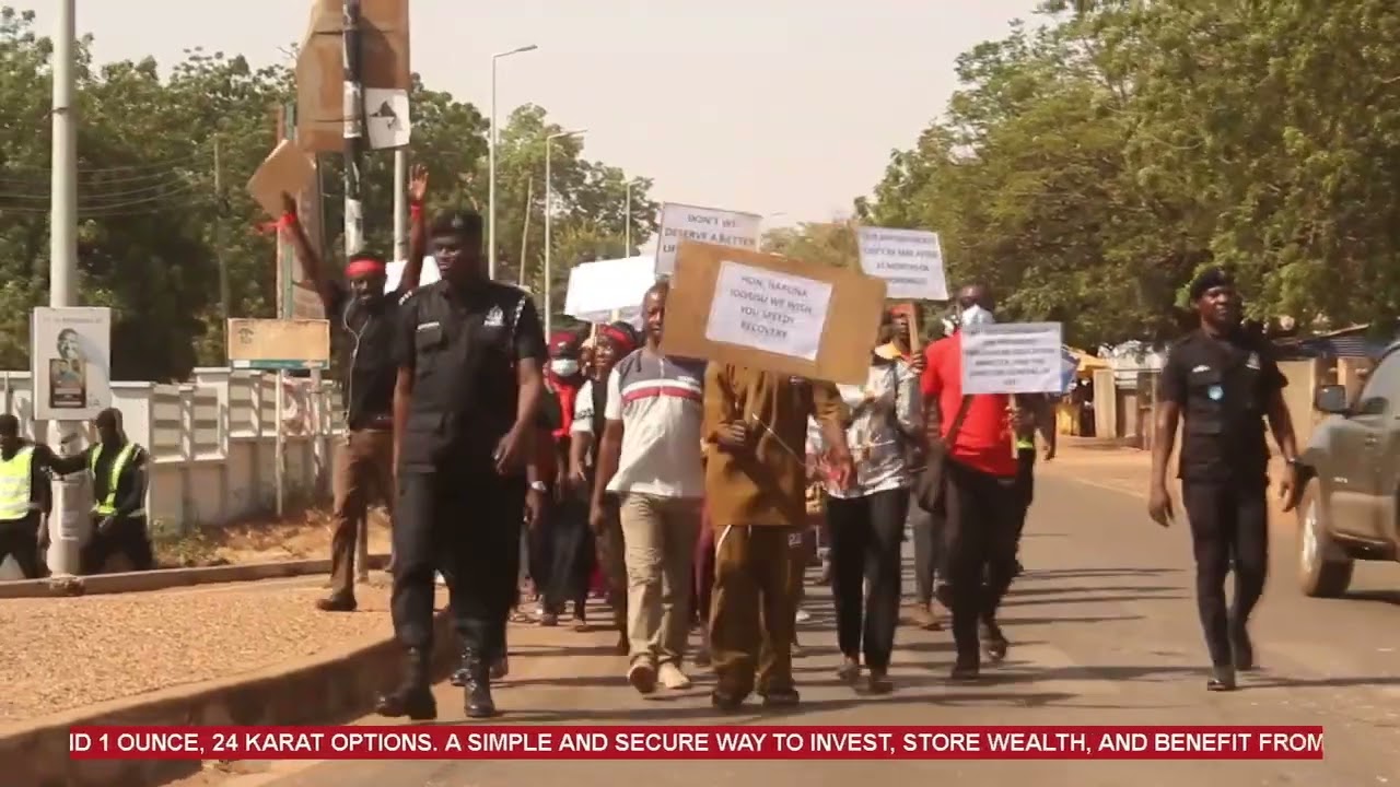 Two hundred and fifty teachers in N/R protest and challenge claims that their appointments are fake.