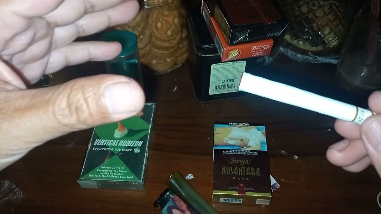 Baru nyobain nih Rokok Kretek Surya Nusantara Raya dari PT Gudang Garam.Tbk - Kediri .. Rasa Mewah
