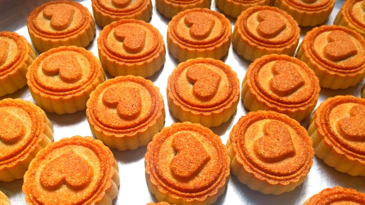 معمول العيد الهش بالسميد وسر بقاء نقشة المعمول ظاهرة وبارزة 👍
