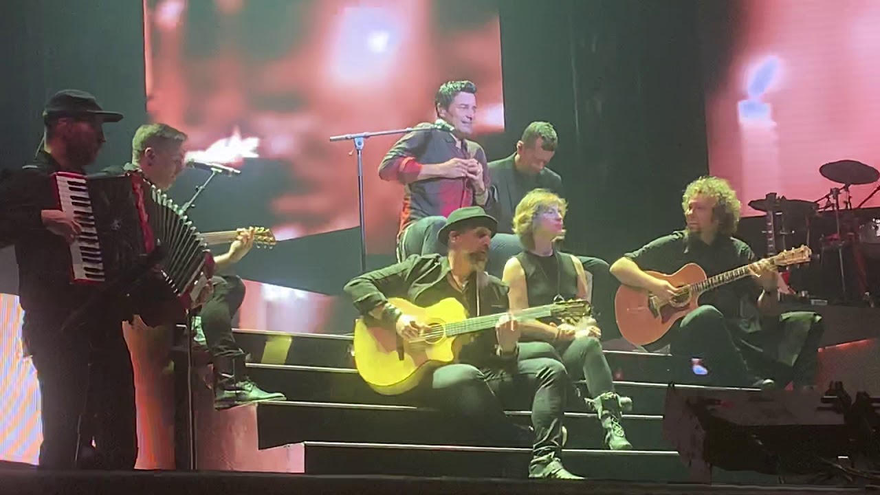 Chayanne “popurri” viejitas pero bonitas (Golden1center)