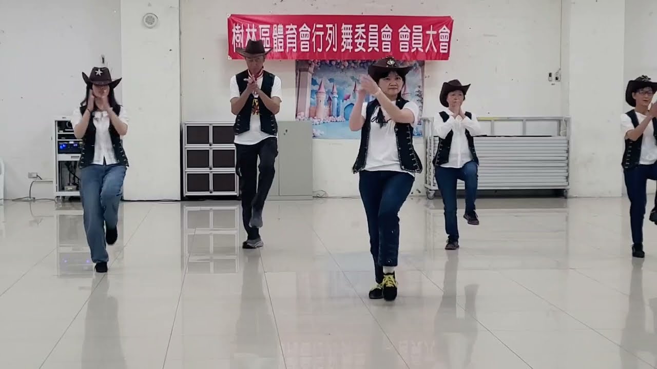 “暮色中的士嘉堡”排舞