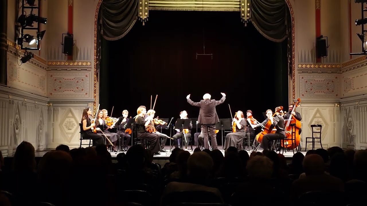 Mozart: Divertimento in F major, K. 138 by Péter Kováts & Liszt Academy Chamber Orchestra - 03.12.25