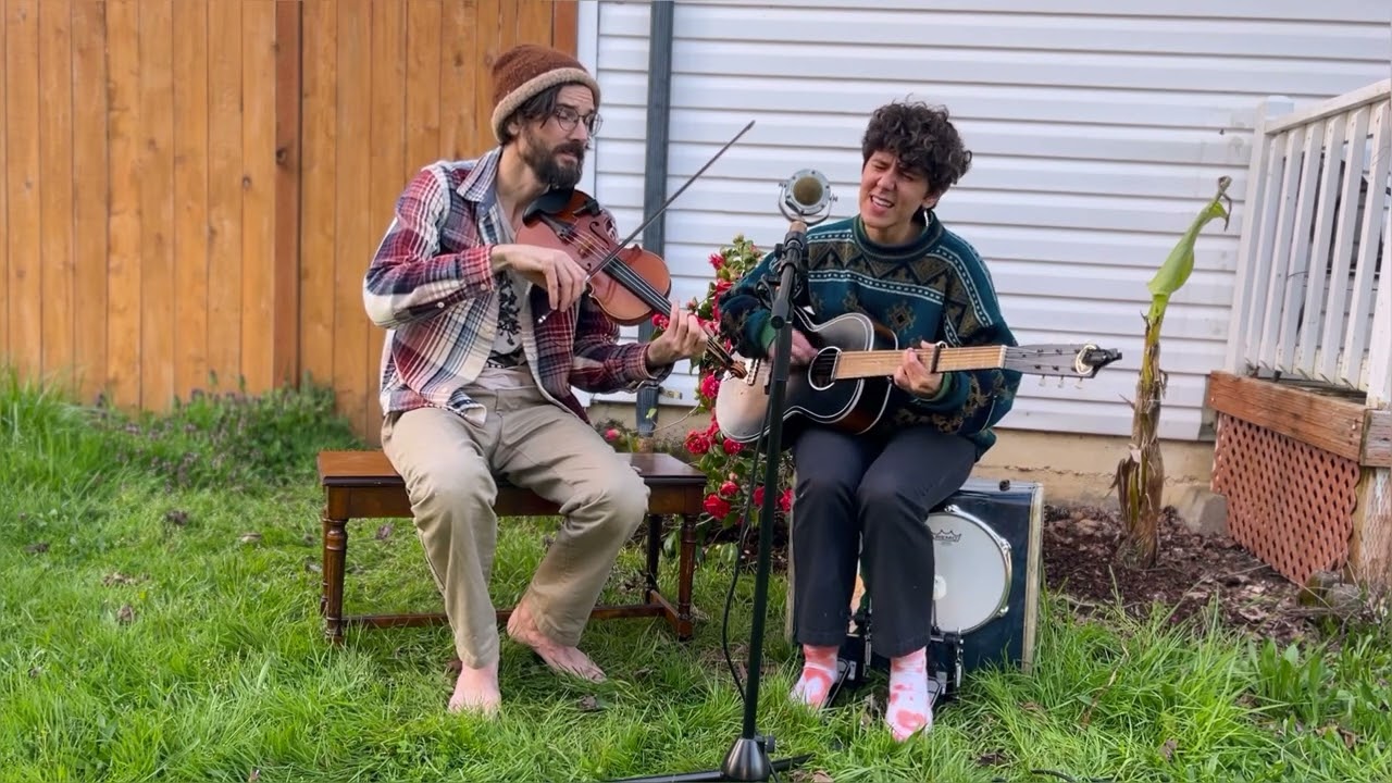 'Fleeting' LIVE