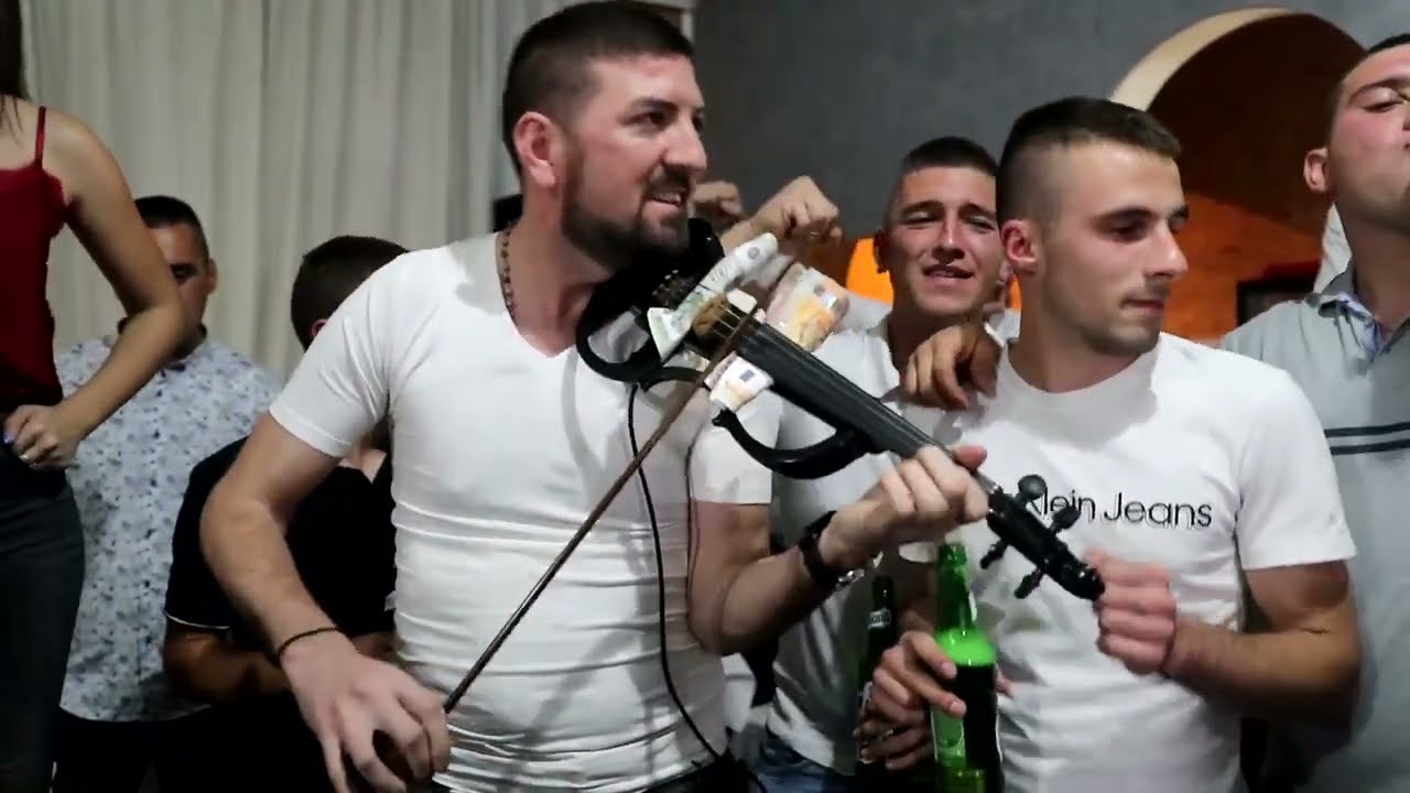 LUDILO IGRANJE i HAOS - SALE SHOW - Markovic AGRESIJA IZ STOJNIKA