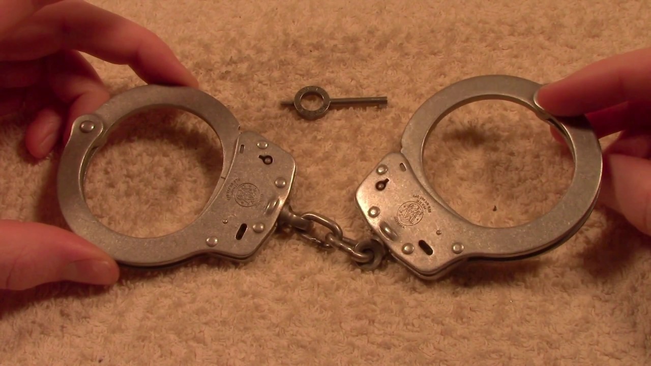 Smith & Wesson M-103 Handschellen Handcuffs Menottes Manette Handfesseln Kajdanki