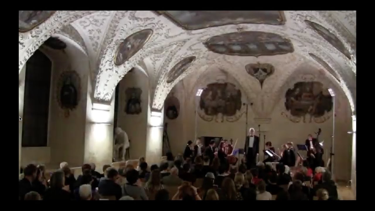 Martinů   Loutky-Puppets Conducted by Geoffrey Boyd